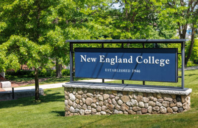 New England College in NH welcome sign