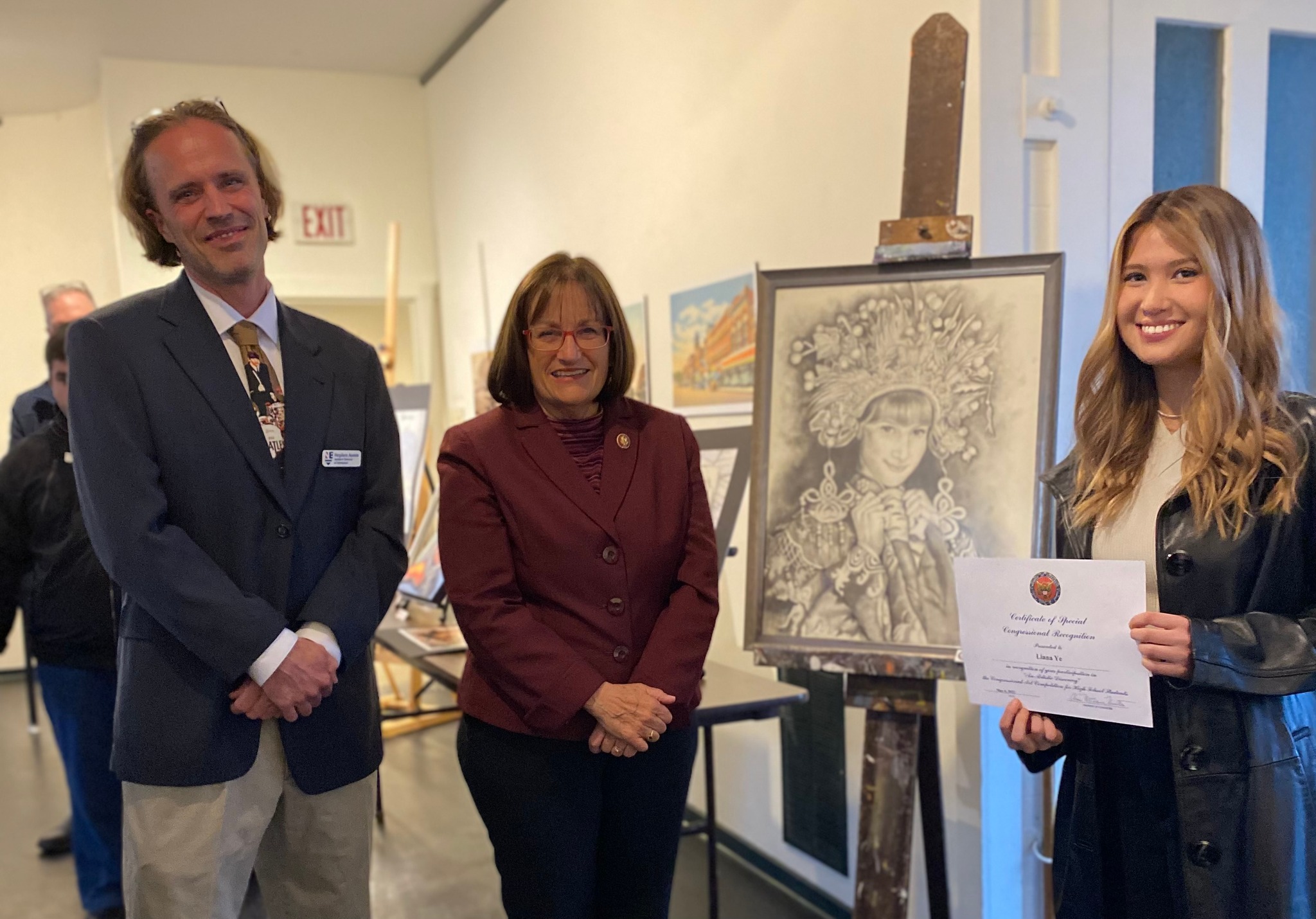 Institute of Art and Design at New England College Awards Scholarships