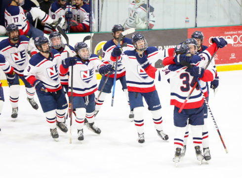 Men's Hockey wins Stovepipe Tournament