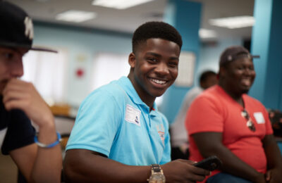 New students get acclimated to New England College.