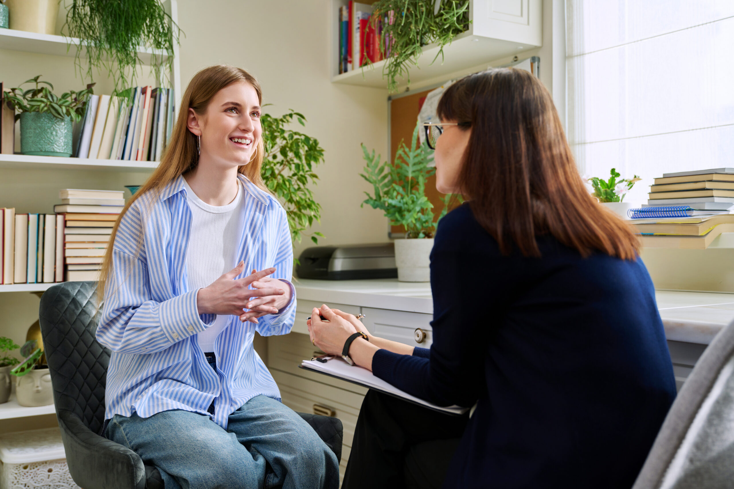 Counselor vs. Therapist: Understanding the Distinctions